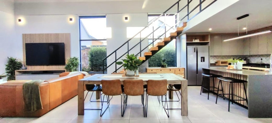 4 Bedroom Property for Sale in De Land Estate North West